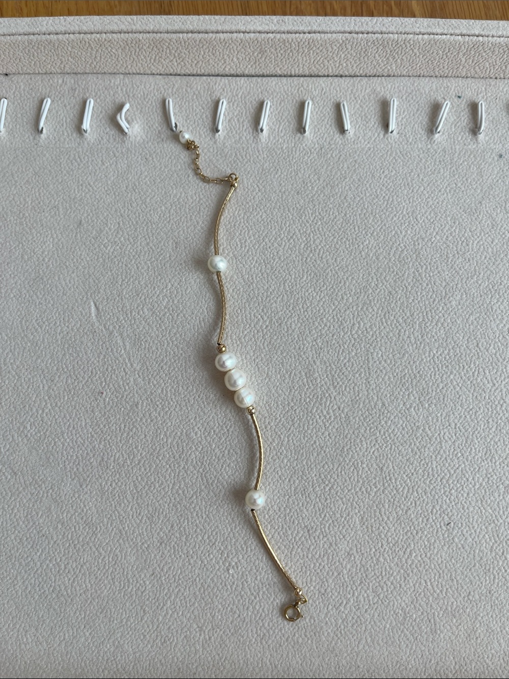 Gold Pearl Station Bracelet - White Pearls